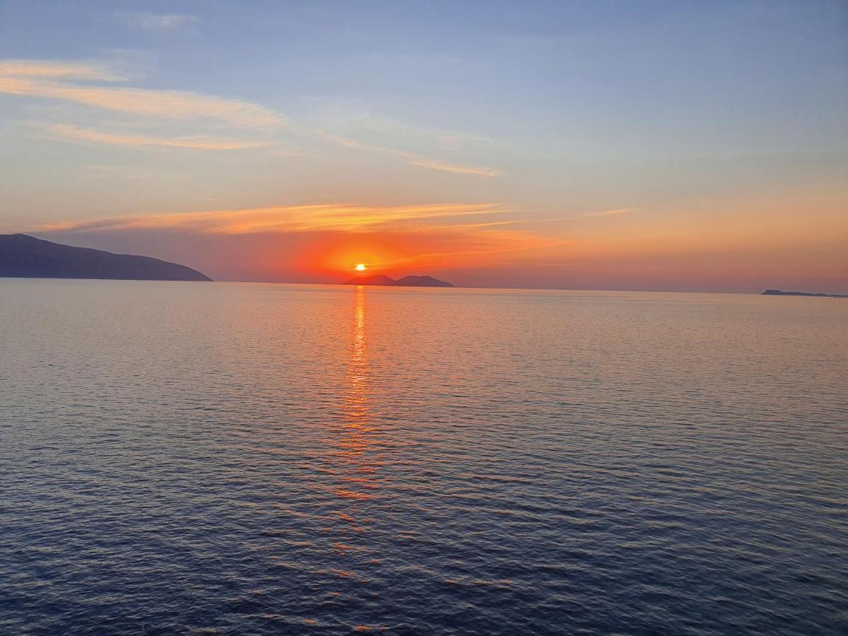 Darla Sea View Apartment Vlore